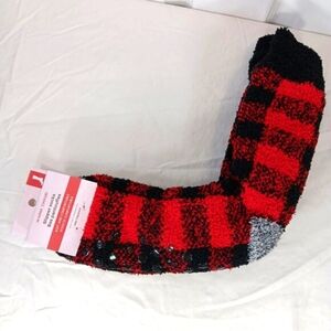 NWT Fleece Slipper Socks Buffalo Plaid Cozy Sherpa Lined Women's Size 5-9